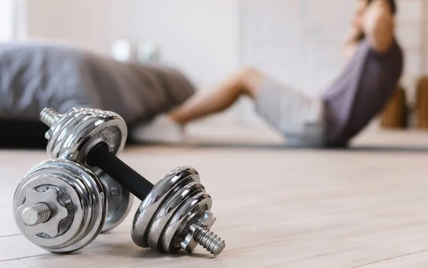 Unrecognizable Guy Doing Abs Exercise Training At Home, Shallow Depth — Stock Photo, Image