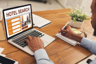 Siyahi iş adamlarının tatil ya da iş gezisi planları.