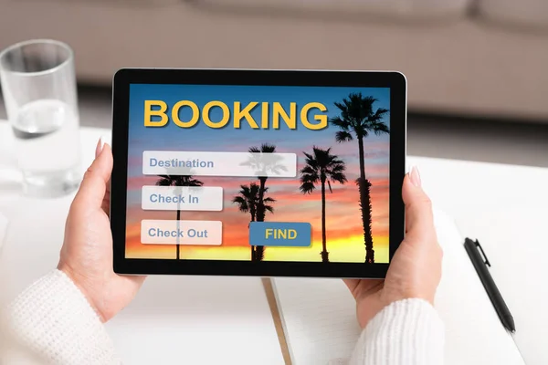 Business Using Digital Tablet Booking Hotel Sitting Indoor, Περικοπή, Κολάζ — Φωτογραφία Αρχείου