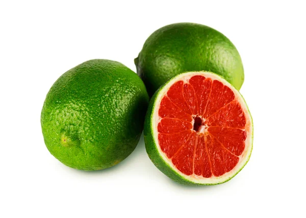 Frutos de lima modificados genéticamente con centro de pomelo sobre fondo blanco. Collage. — Foto de Stock