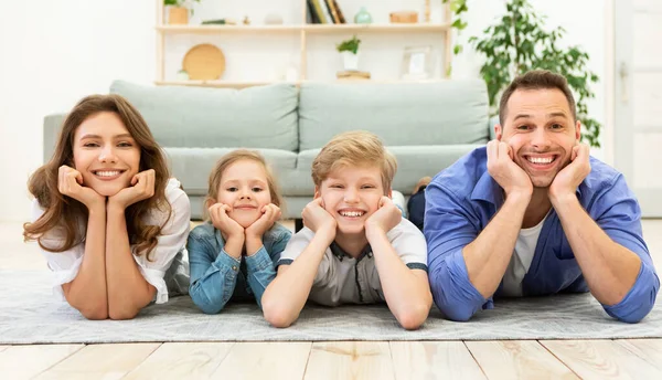 Portrait Of Cheerful Family With Two Kids Posing At Home — Stock Photo, Image