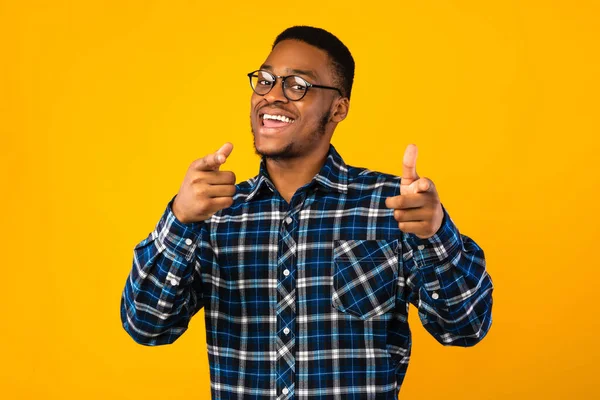 African Guy Pointing Fingers At Camera On Yellow Background, Studio — Stock Photo, Image