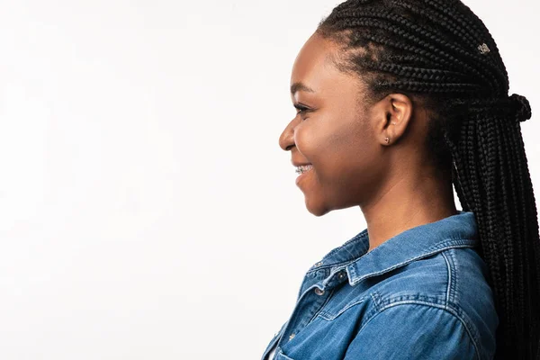 African Lady With Braided Hairstyle Posing Over White Background, Side-View — Stock Photo, Image