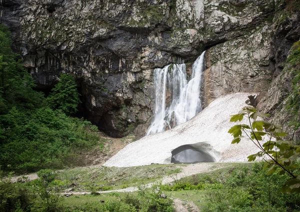 Maior Cachoeira Abcásia Gegsky Falls — Fotografia de Stock