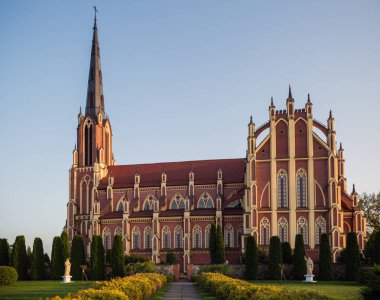 Belarus en büyük kilisesi olan Gervyaty - Trinity Kilisesi yer alır