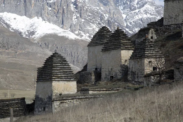 Davgars είναι ένα μνημείο Παγκόσμιας Κληρονομιάς Unesco "" Πόλη των Νεκρών "". — Φωτογραφία Αρχείου