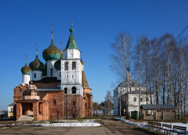 Büyük Rostov 'daki en eski manastır Avraamiev Manastırı' dır.