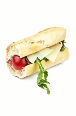 jambon ve beyaz arka plan üzerinde izole kiraz domates ile lezzetli sandviç yakından görmek 