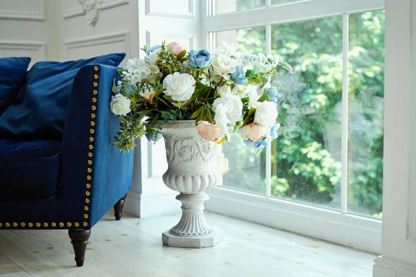 Latar Belakang Dekorasi Rumah Dengan Bunga Vas — Stok Foto
