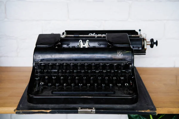 Αρχαίος Δακτυλογράφος Vintage Μηχανή Γραφομηχανών — Φωτογραφία Αρχείου