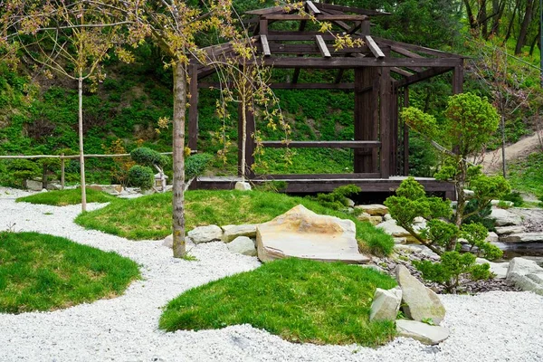 Jardin Zen Avec Herbe Verte — Photo