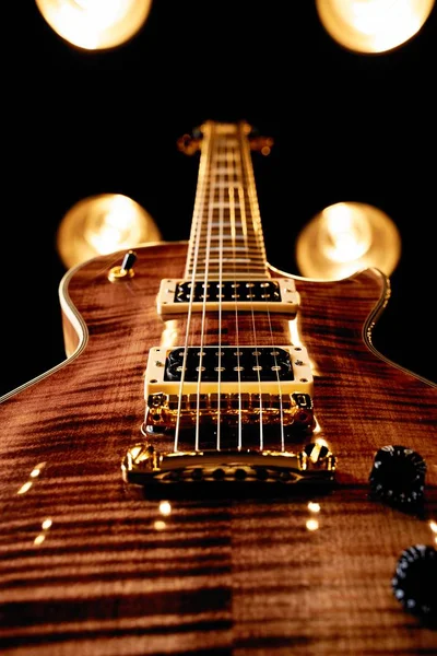 Close View Beautiful Wooden Electric Guitar — Stock Photo, Image