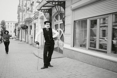 sokakta erkek Mime sanatçının portresi