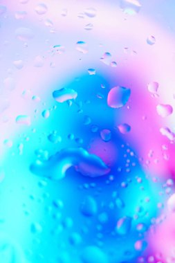 Cama çiy damlaları düşer, soyut arkaplan