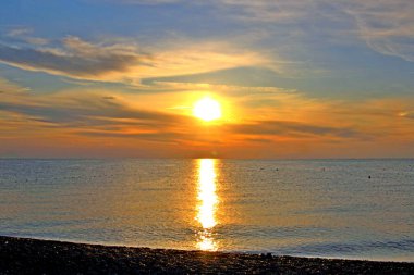 Türkiye 'de Akdeniz' de Gün Doğumu