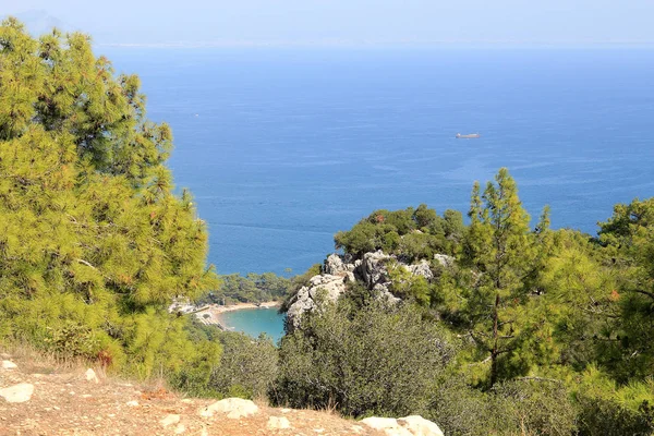 Vista de la laguna azul del mar Mediterráneo —  Fotos de Stock