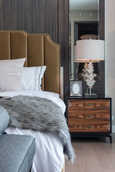 Yatak Odası Klasik Stil Tasarım Konsepti Içinde Tepsi Üzerinde Kahve — Stok fotoğraf