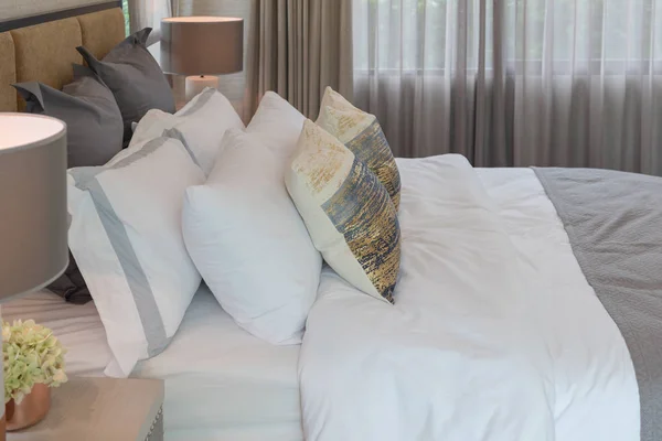 Classic Bedroom Style Cozy Sofa Pillow Interior Design Concept — Stock Photo, Image