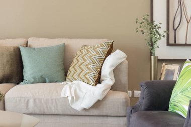 rahat oturma odası yastık modern kanepe, iç dekorasyon tasarım konsepti üzerinde dizi