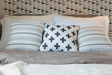 yastıklar, iç dekorasyon tasarım kümesi ile modern yatak odası