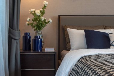 modern yatak odası tarzı siyah-beyaz renk tonlu, iç tasarım dekorasyon konsepti