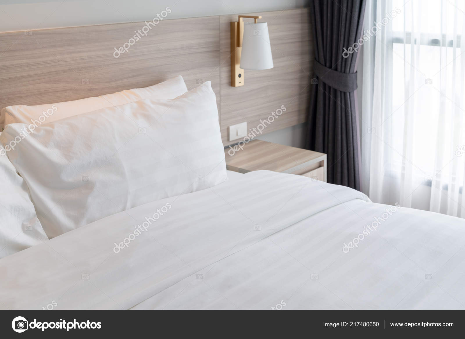 Camera Letto Moderna Con Letto Legno Set Cuscini Colore