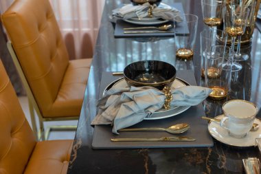 modern yemek odası iç tasarım konsepti içinde yemek tablo klasik tarzı tablo ayarlama