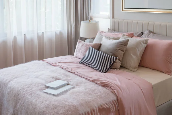 Pink color tone beatiful bedroom — Stock Photo, Image