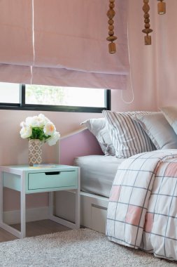 yastıklar dizi modern yatak odası