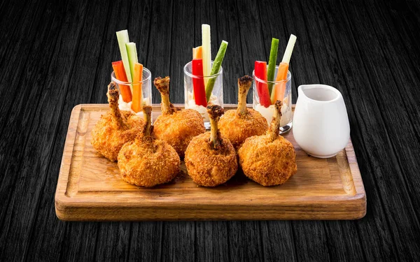 Albóndigas Pollo Kiev Con Verduras Sobre Una Mesa Madera —  Fotos de Stock