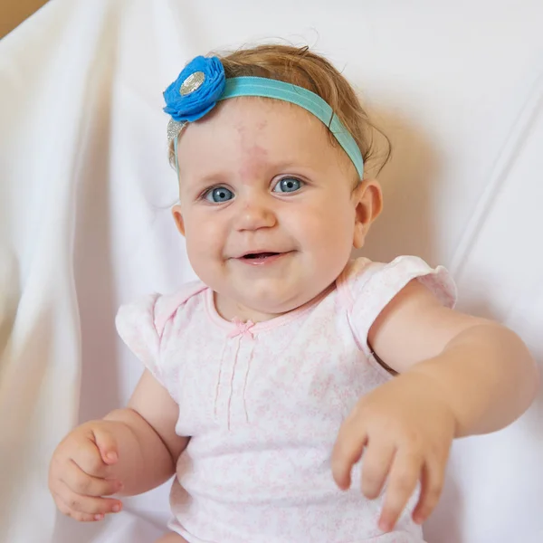 Retrato de una niña — Foto de Stock