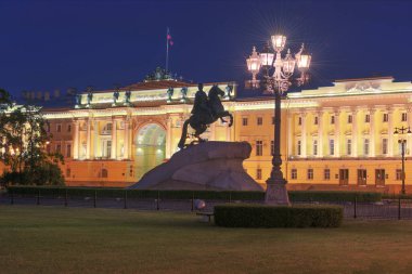 Senato Meydanı, Bronz Süvari