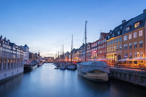 Nyhavn Med Kanal Natten København Danmark – stockfoto