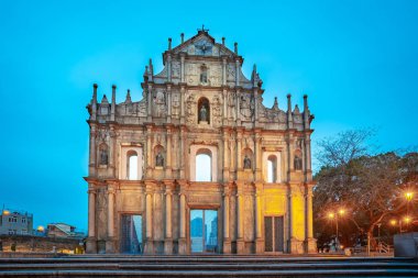 Kalıntıları St. Paul's gece Macao, China.