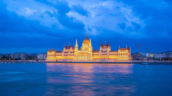 Budapest Parlament Épülete Kilátással Duna Éjjel Magyarországon — Stock Fotó