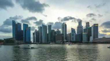 Singapur manzarası gün gece timelapse içinde Singapore city zaman atlamalı 4k için