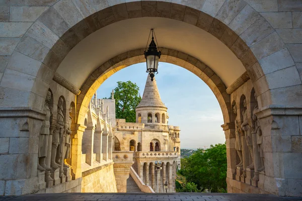 Uma Das Sete Torres Bastião Dos Pescadores Budapeste Hungria — Fotografia de Stock