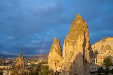 Cappadocia cityscape manzarası Göreme, Türkiye'de.
