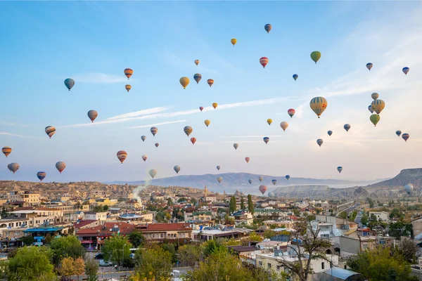Balon Udara Panas Yang Naik Kapadokia Turki — Stok Foto