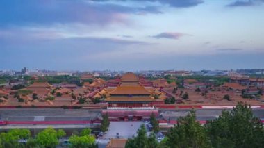 Yasak şehrin havadan görünümü Pekin, Çin'de gece zaman atlamalı Jingshan Hill gün görüntülendi