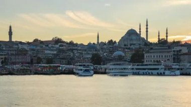 Istanbul, Türkiye'de zaman atlamalı Istanbul, Türkiye'de Galata Köprüsü yakınlarında bağlantı noktasının