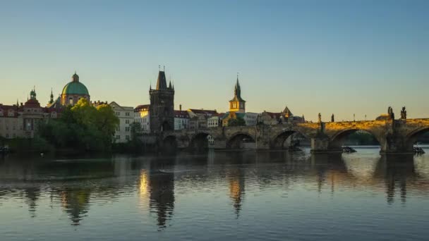 Most Karola Słynnego Place Pradze Czechy — Wideo stockowe