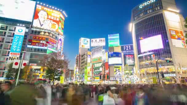 Tokio Japonia Stycznia 2017 Ludzie Shibuya Przekraczania Słynnego Place Tokyo — Wideo stockowe