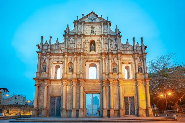 Ruins of St. Paul 's the famous place in Macao, China — стоковое фото