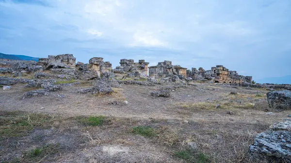 Hierapolis, die antike Stadt in Pamukkale, Türkei — Stockfoto