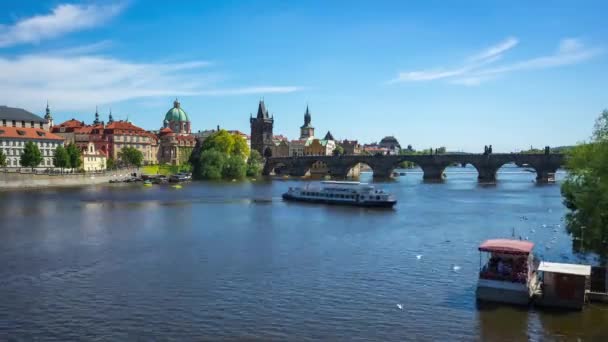 捷克布拉格老城的查尔斯桥时间推移 — 图库视频影像