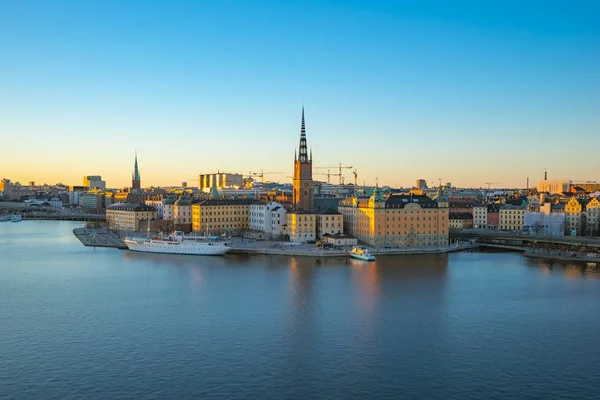 Захід сонця у Стокгольмі місто Skyline Старе місто в Швеції — стокове фото
