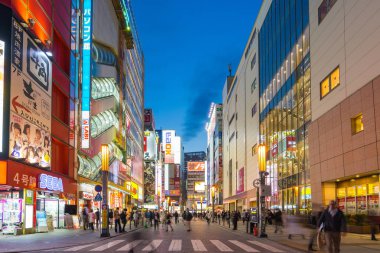 Akihabara Gece Tokyo, Japonya ünlü yer