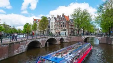 Amsterdam şehir, Hollanda şehir zaman atlamalı Hollanda binaları ile Amsterdam şehir silueti.