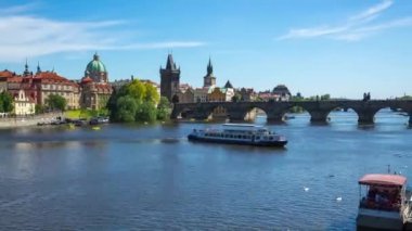 Prag'da Vltava Nehri, Çek Cumhuriyeti zaman atlamalı.